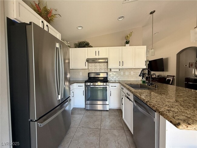 5841 Montina Vines St in North Las Vegas, NV - Building Photo - Building Photo