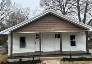 93 Carroll St in Jackson, TN - Building Photo
