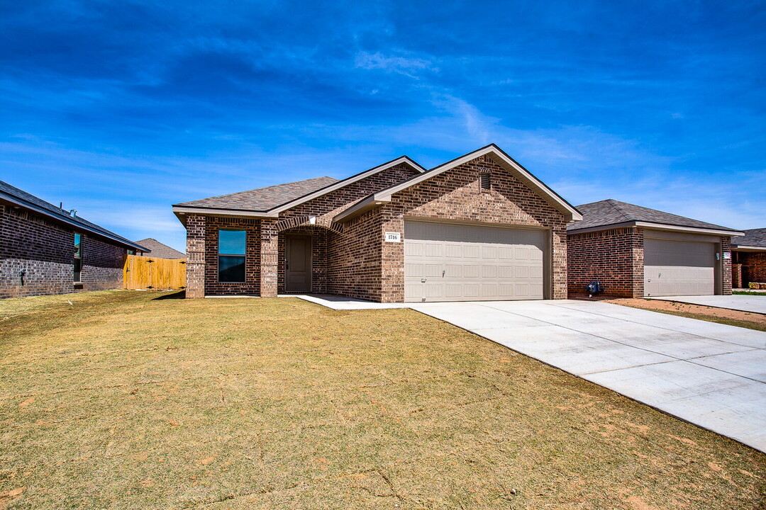 1716 141st St in Lubbock, TX - Building Photo