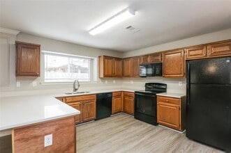 1519 Allen Dr in Cedar Hill, TX - Building Photo - Building Photo