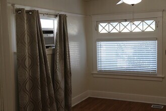 240 E 23rd St, Unit 3-4 in Los Angeles, CA - Building Photo - Building Photo