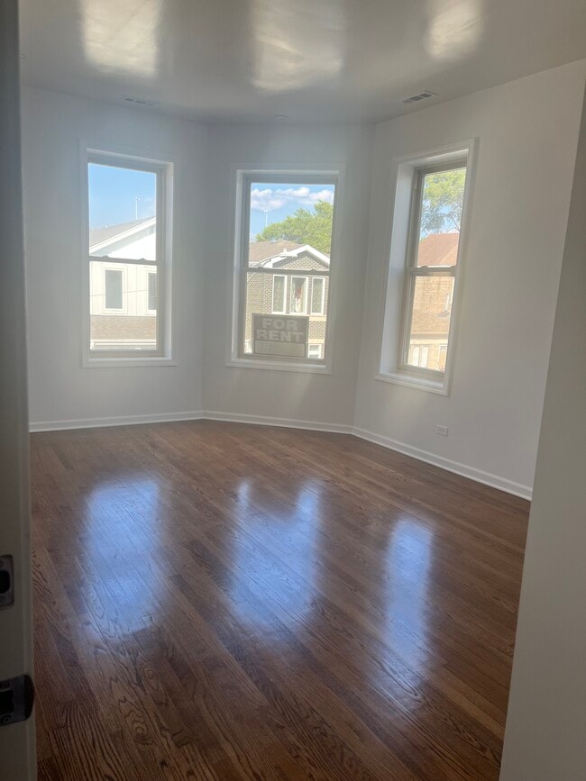 2820 S Short St, Unit 2nd Floor Front
