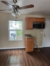 1566 E 256th St in Euclid, OH - Building Photo - Building Photo