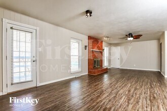 521 Linda Ln in Wentzville, MO - Building Photo - Building Photo