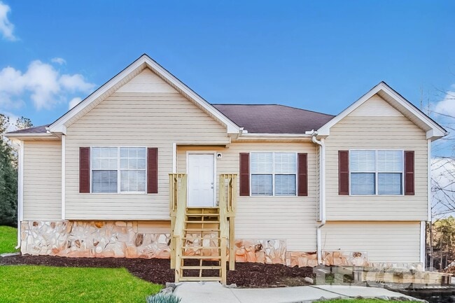 property at 132 Diamond Ct