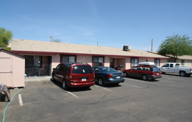 218 W Roger Rd in Tucson, AZ - Building Photo - Building Photo