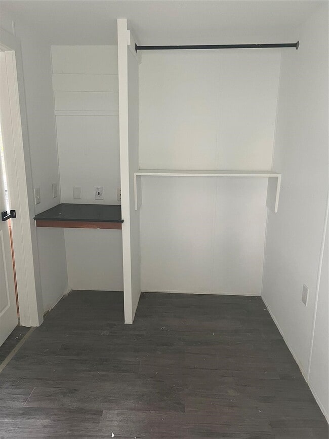 property at 8458 Sweetleaf Ln