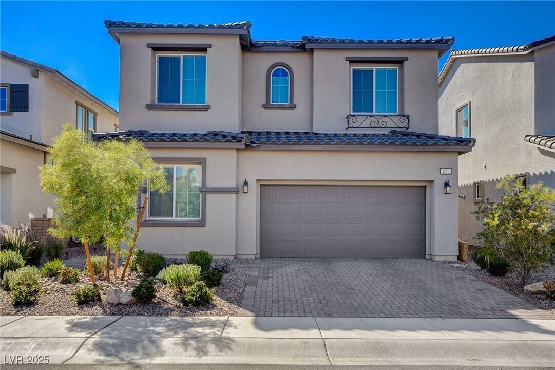 871 Benning St in Henderson, NV - Building Photo