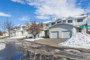 307 Hawkstone NW in Calgary, AB - Building Photo