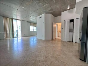 2275 Biscayne Blvd in Miami, FL - Building Photo - Building Photo