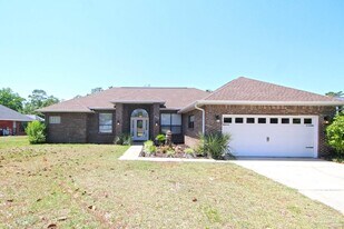 2563 2nd Ct in Navarre, FL - Building Photo