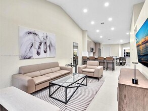 15212 W Tranquility Lake Dr in Delray Beach, FL - Foto de edificio - Building Photo
