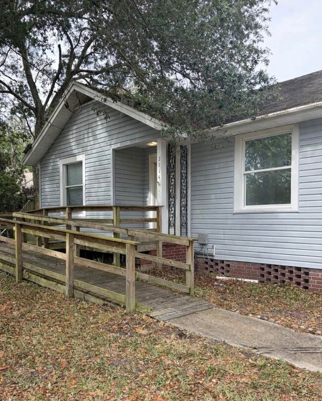 property at 2114 Merrill Ave