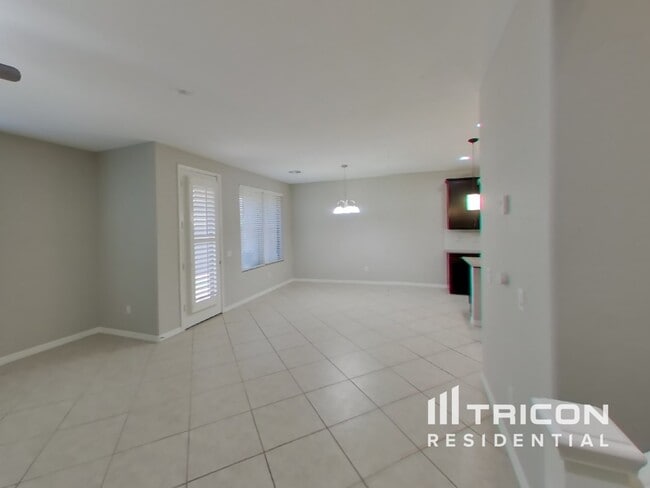 10250 Copalito Dr in Las Vegas, NV - Building Photo - Building Photo