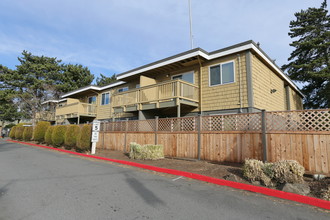 Washington Park Apartments in Kent, WA - Building Photo - Building Photo