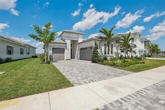 13131 Feathering Wy in Palm Beach Gardens, FL - Building Photo - Building Photo