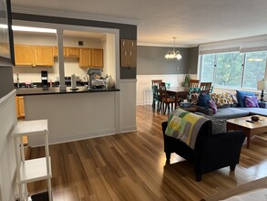 11801 Rockville Pike, Unit 211 in North Bethesda, MD - Building Photo - Building Photo