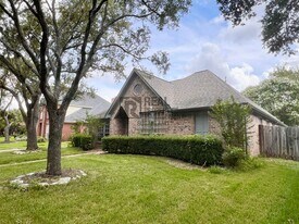 5103 Plantation Colony Dr in Sugar Land, TX - Building Photo