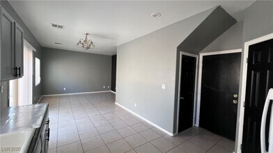 2178 Trebbiano Way in Las Vegas, NV - Building Photo - Building Photo