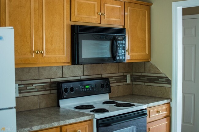 8037 Creekland Dr in Columbus, GA - Building Photo - Building Photo