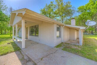 20 W Oak Rdg Dr in Pointblank, TX - Building Photo - Building Photo