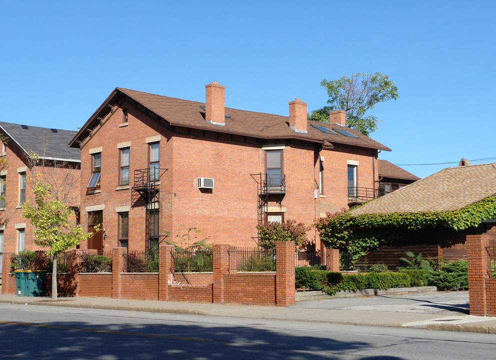 54 University Ave in Rochester, NY - Foto de edificio