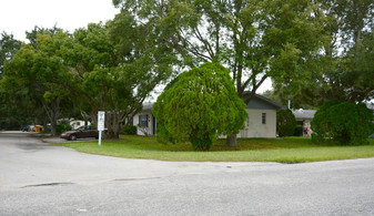 Caroline Court Apartments