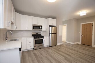 3942 N Janssen Ave in Chicago, IL - Building Photo - Building Photo
