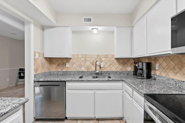 property at 7900 Westheimer Rd