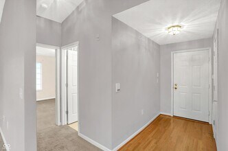 239 Legends Creek Way in Indianapolis, IN - Building Photo - Building Photo