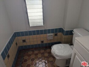 634 S Gramercy Pl in Los Angeles, CA - Building Photo - Building Photo