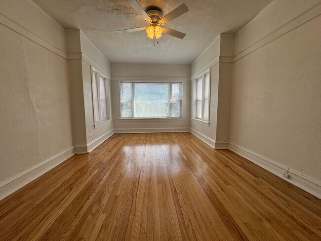 5438 W Potomac Ave in Chicago, IL - Building Photo - Building Photo