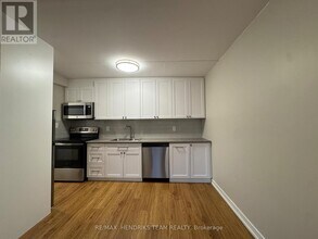 80 Rockwood Ave in St Catharines, ON - Building Photo - Building Photo