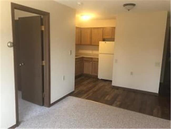 1213 6th Ave in Worthington, MN - Building Photo - Building Photo