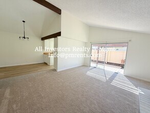 3430 Apricot Tree Way in Oceanside, CA - Building Photo - Building Photo