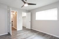 Sandpiper Apartments in Austin, TX - Foto de edificio - Interior Photo