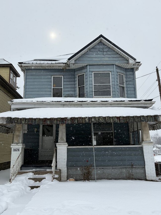 property at 1626 Oregon Ave