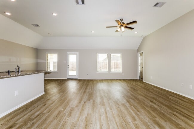 334 Jewett Meadow Dr in Magnolia, TX - Building Photo - Building Photo