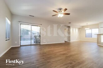 601 W Elm Ln in Avondale, AZ - Building Photo - Building Photo