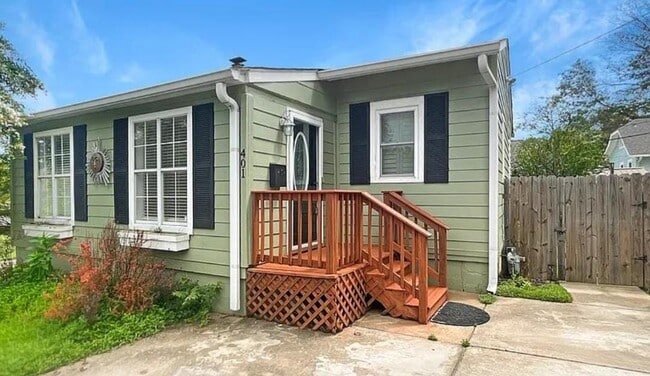 property at 104 Chitwood Ct