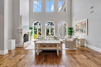 155 Commodore Dr in Jupiter, FL - Building Photo - Building Photo