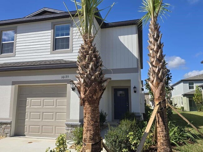 10135 Trumpet Honeysuckle Wy in San Antonio, FL - Building Photo - Building Photo