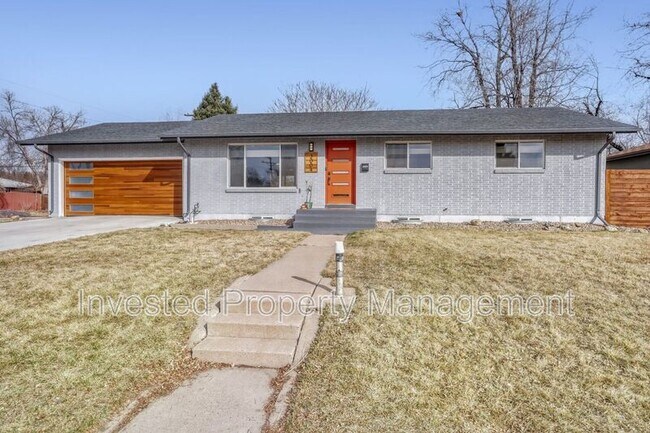 3004 S Zurich Ct in Denver, CO - Building Photo - Building Photo