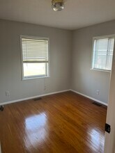 18805 E Arrowhead Dr in Independence, MO - Building Photo - Building Photo