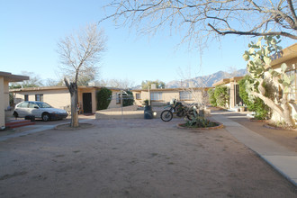 3725-3729 E Farr Pl in Tucson, AZ - Building Photo - Building Photo