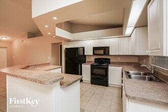 2613 Van Buren Pkwy in Cape Coral, FL - Building Photo - Building Photo
