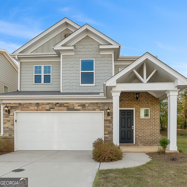 202 Daisy Cir in Mcdonough, GA - Building Photo