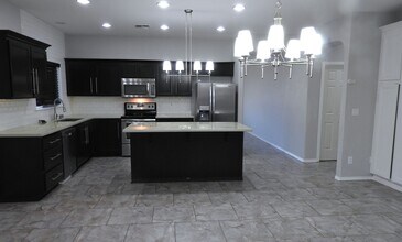 3806 Heather Ave in Kingman, AZ - Building Photo - Building Photo