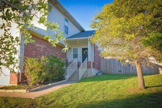 928 Sally Lunn Way in Pflugerville, TX - Building Photo - Building Photo