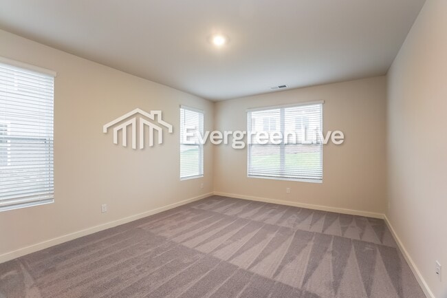 856 Bur Oak Ct in Clarksville, TN - Foto de edificio - Building Photo